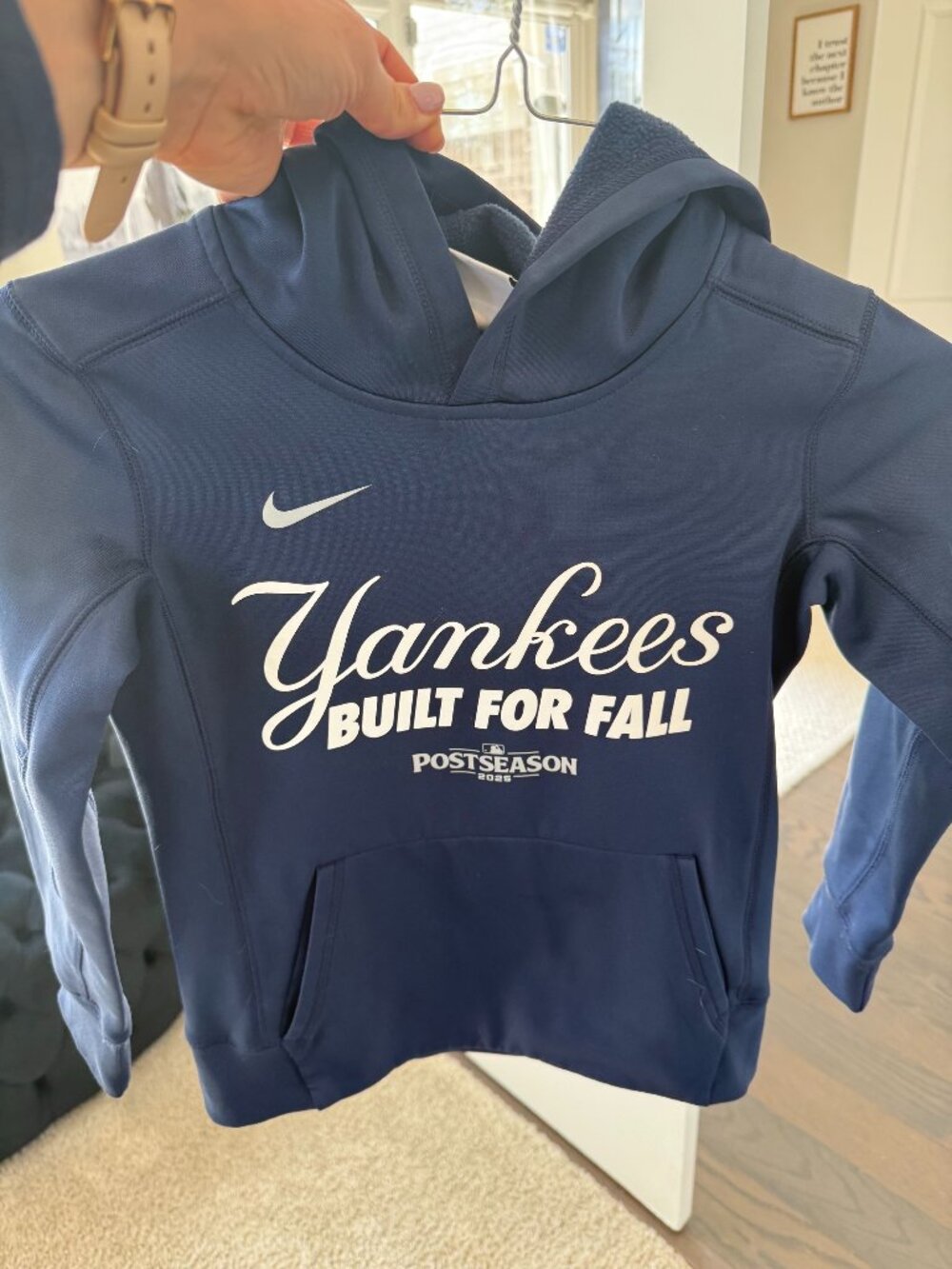 Youth Nike NY Yankess Hoodie 2025 Postseason - Size S